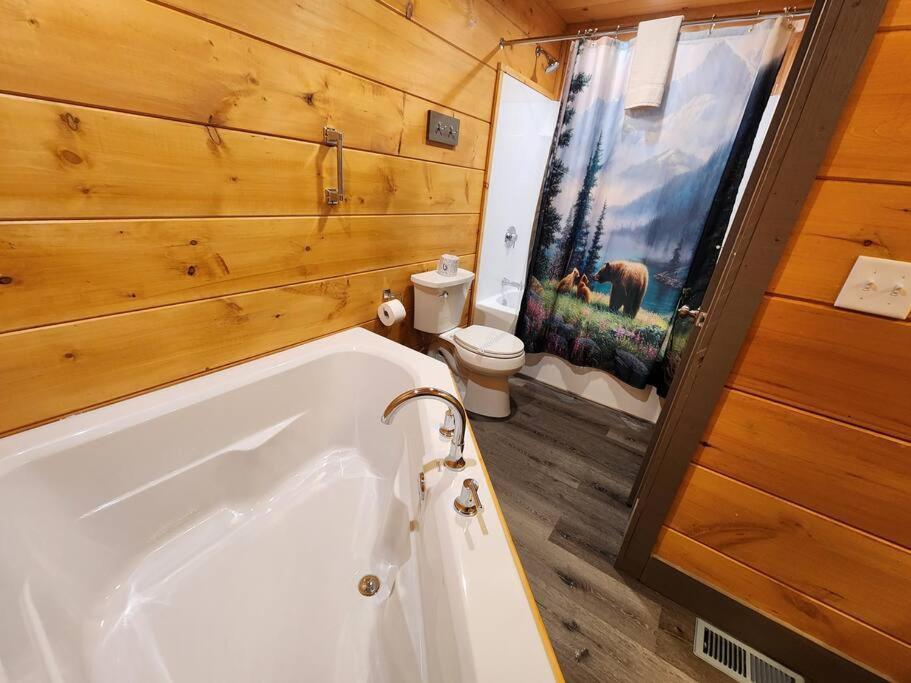 Dancing Bear Cabin- Relax & Enjoy! Sevierville Εξωτερικό φωτογραφία
