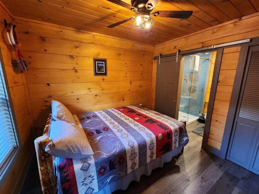 Dancing Bear Cabin- Relax & Enjoy! Sevierville Εξωτερικό φωτογραφία