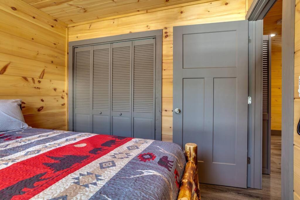 Dancing Bear Cabin- Relax & Enjoy! Sevierville Εξωτερικό φωτογραφία