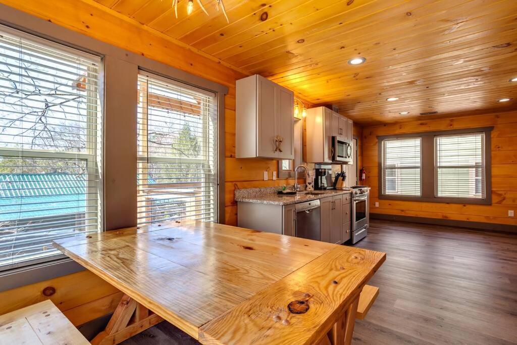 Dancing Bear Cabin- Relax & Enjoy! Sevierville Εξωτερικό φωτογραφία